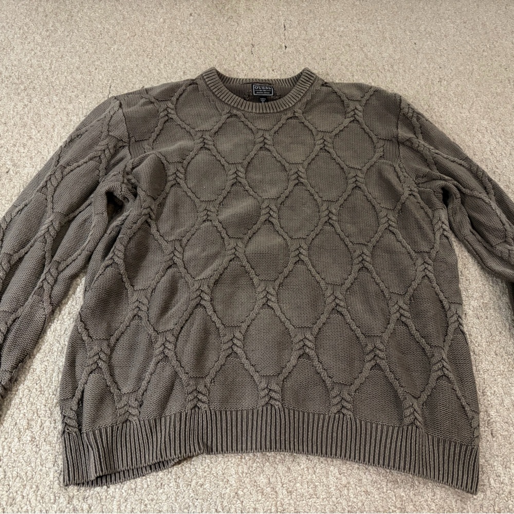 Grey guess sweater
